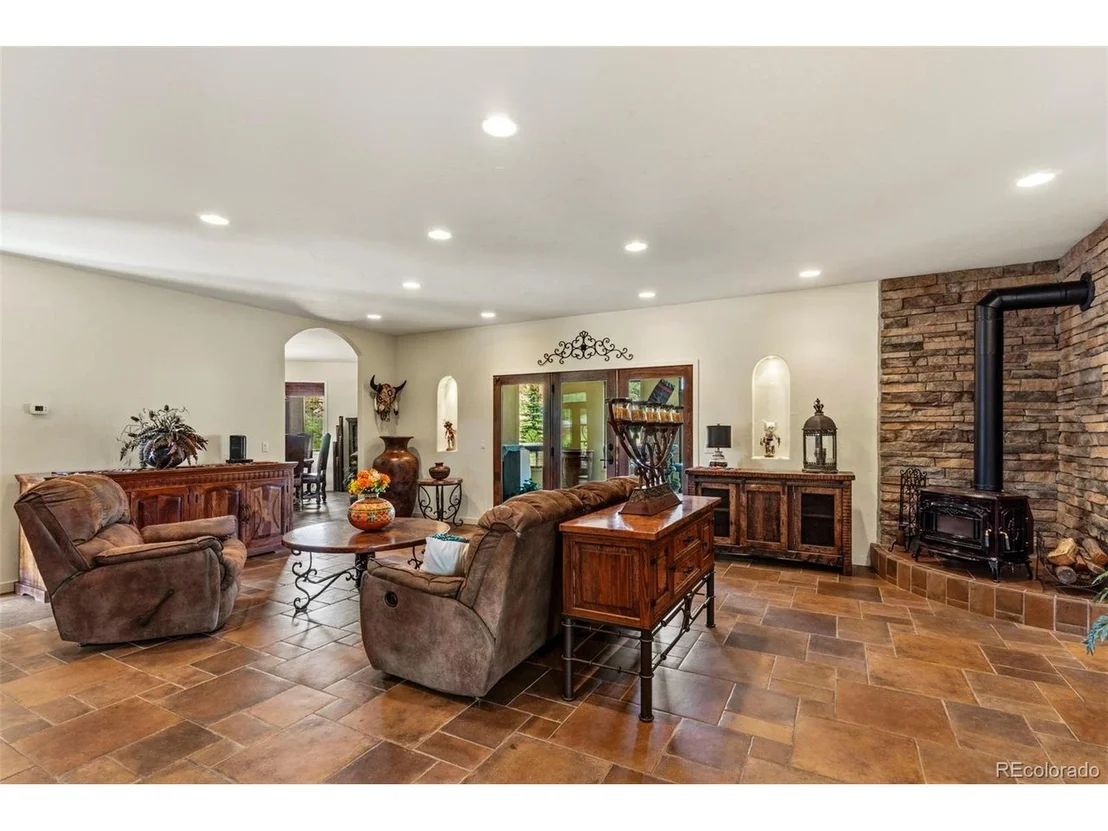 Photo of 28098 Green Valley Ln