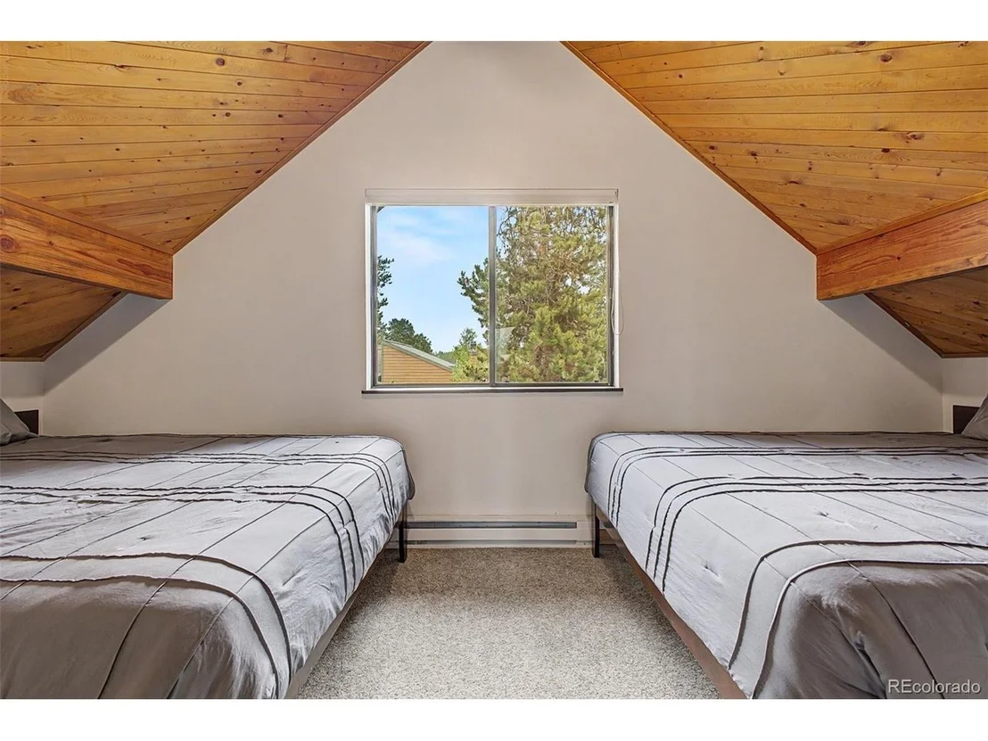 Photo of 821 Ferret Ln