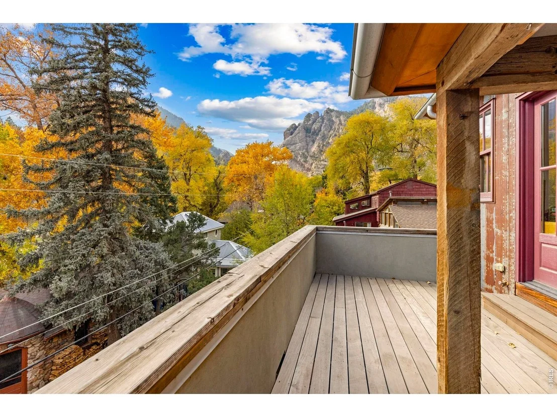 Photo of 22 Artesian Dr