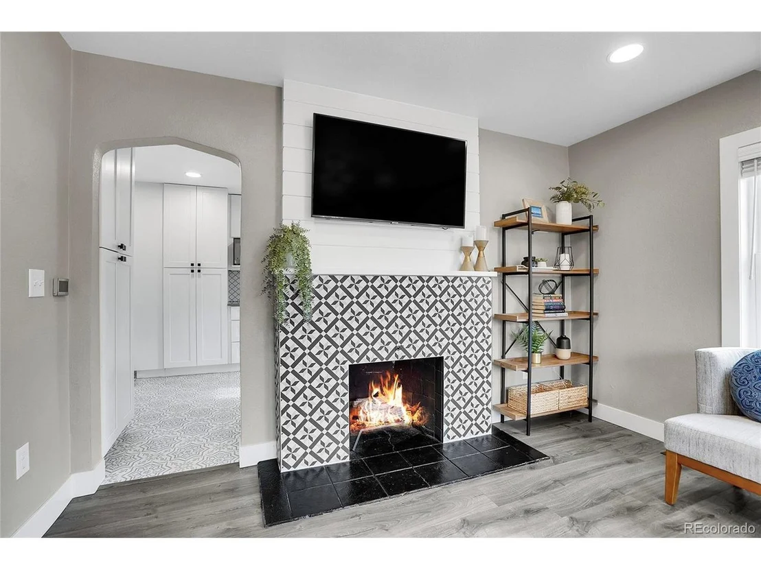 Photo of 2936 Sheridan Blvd