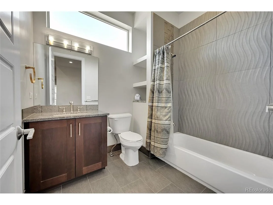 Photo of 8085 W Progress Cir