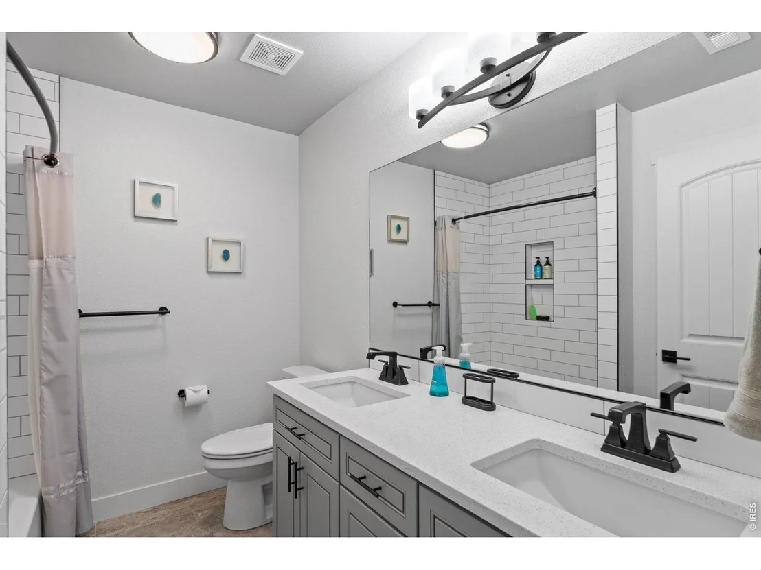 Photo of 128 Chapel Hill Cir