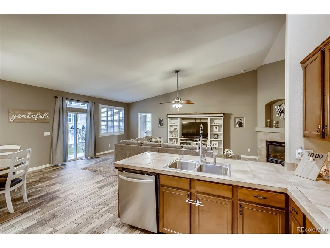 Photo of 6983 Sunburst Ave