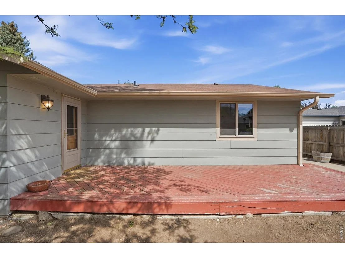 Photo of 1689 Geneva Cir