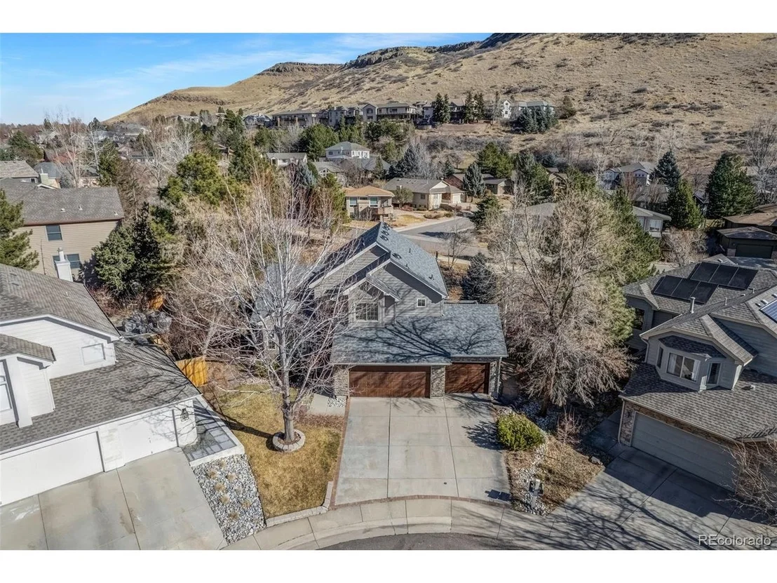 Photo of 935 Meadow Run