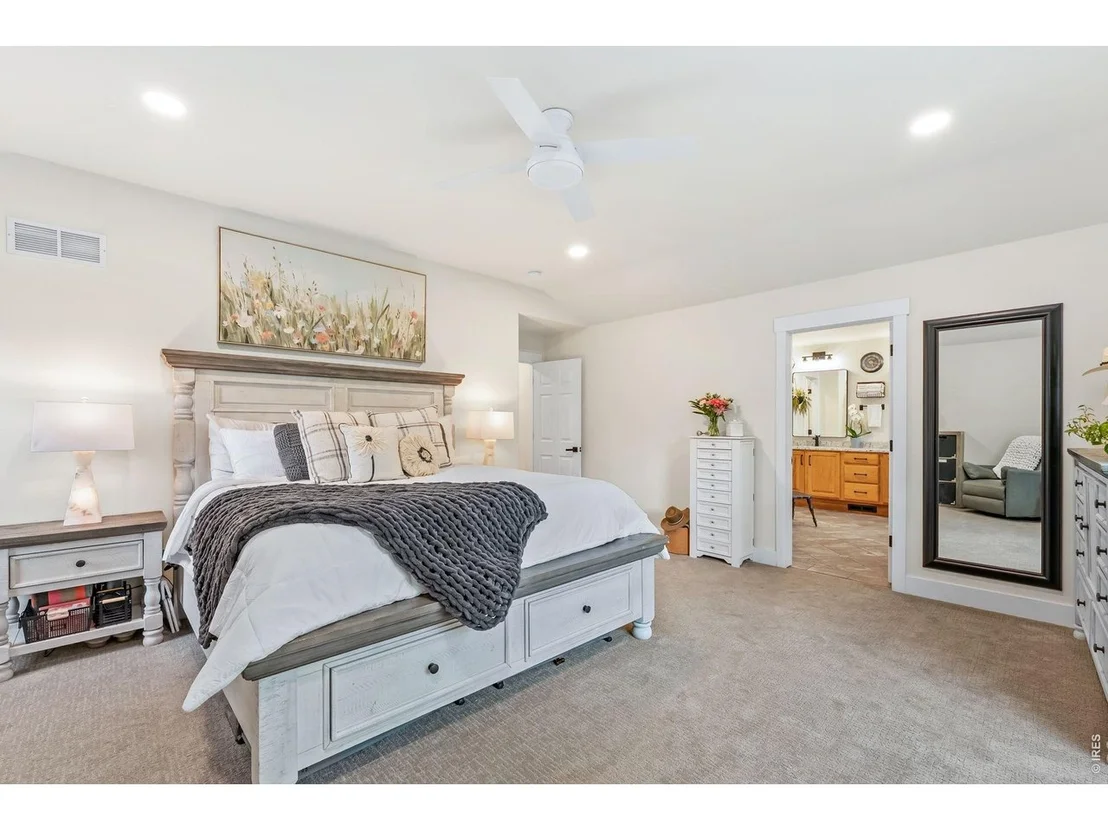Photo of 2037 River West Dr