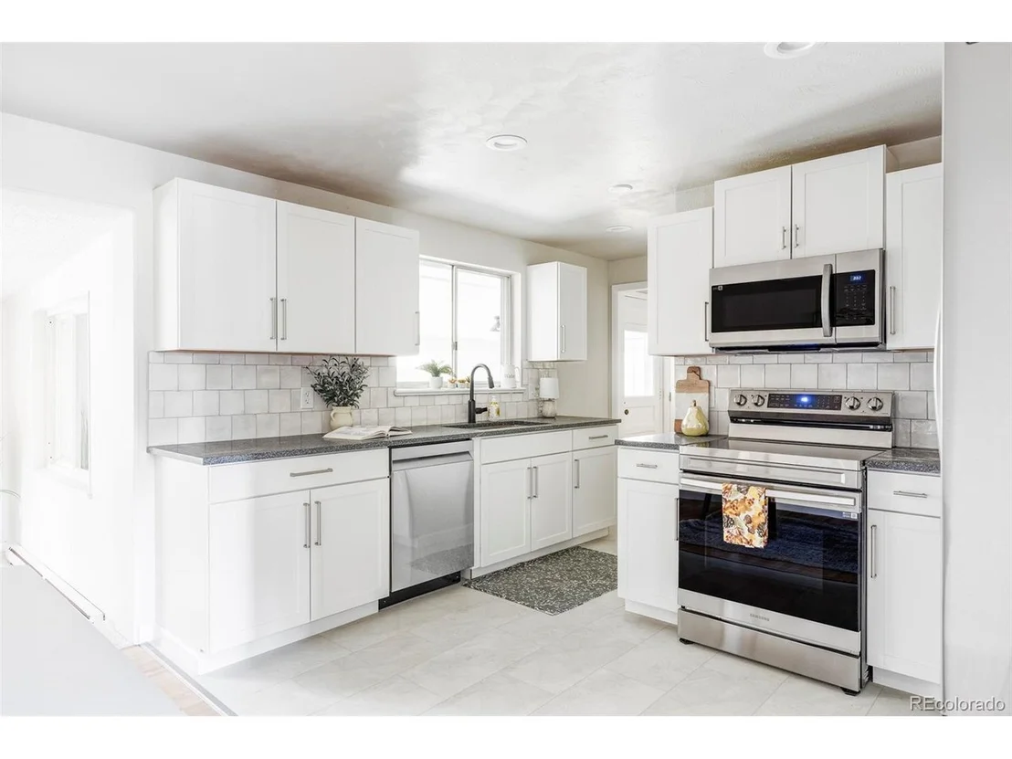 Photo of 7151 W 75th Pl
