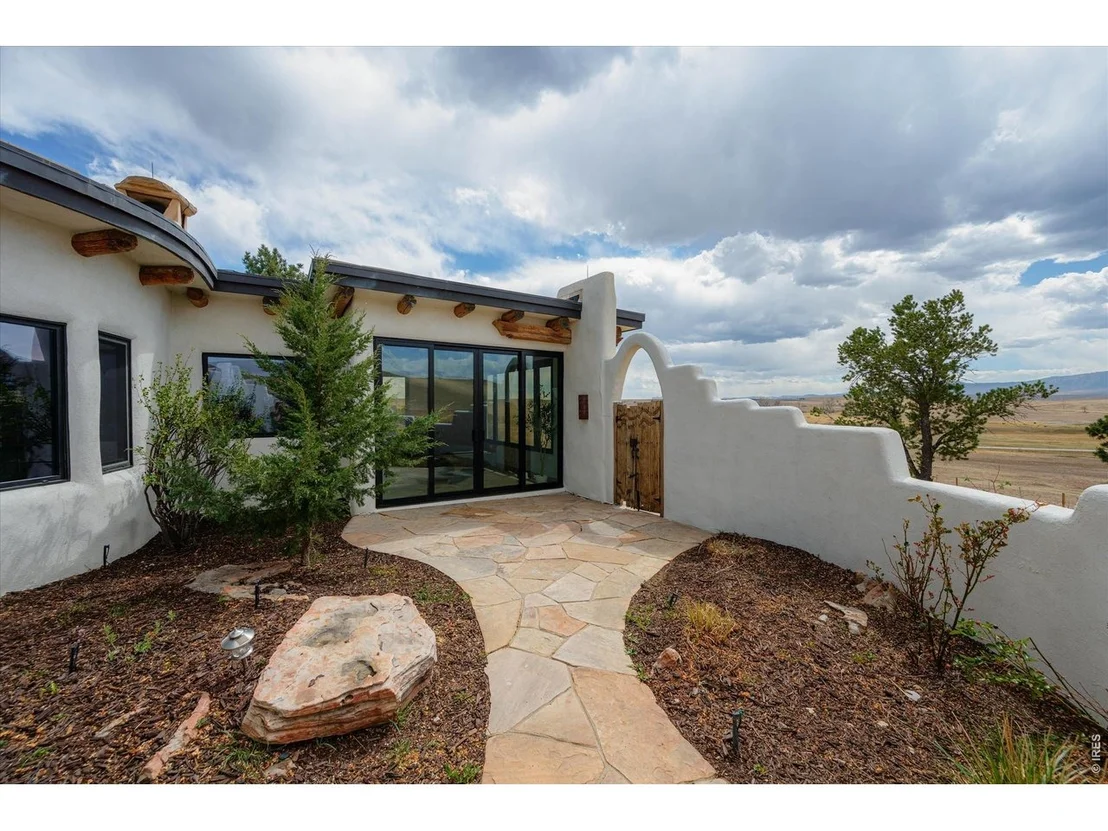 Photo of 6877 Marshall Dr