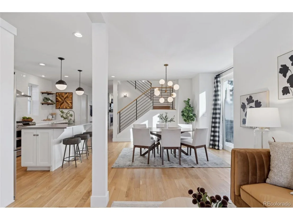 Photo of 3824 Lowell Blvd