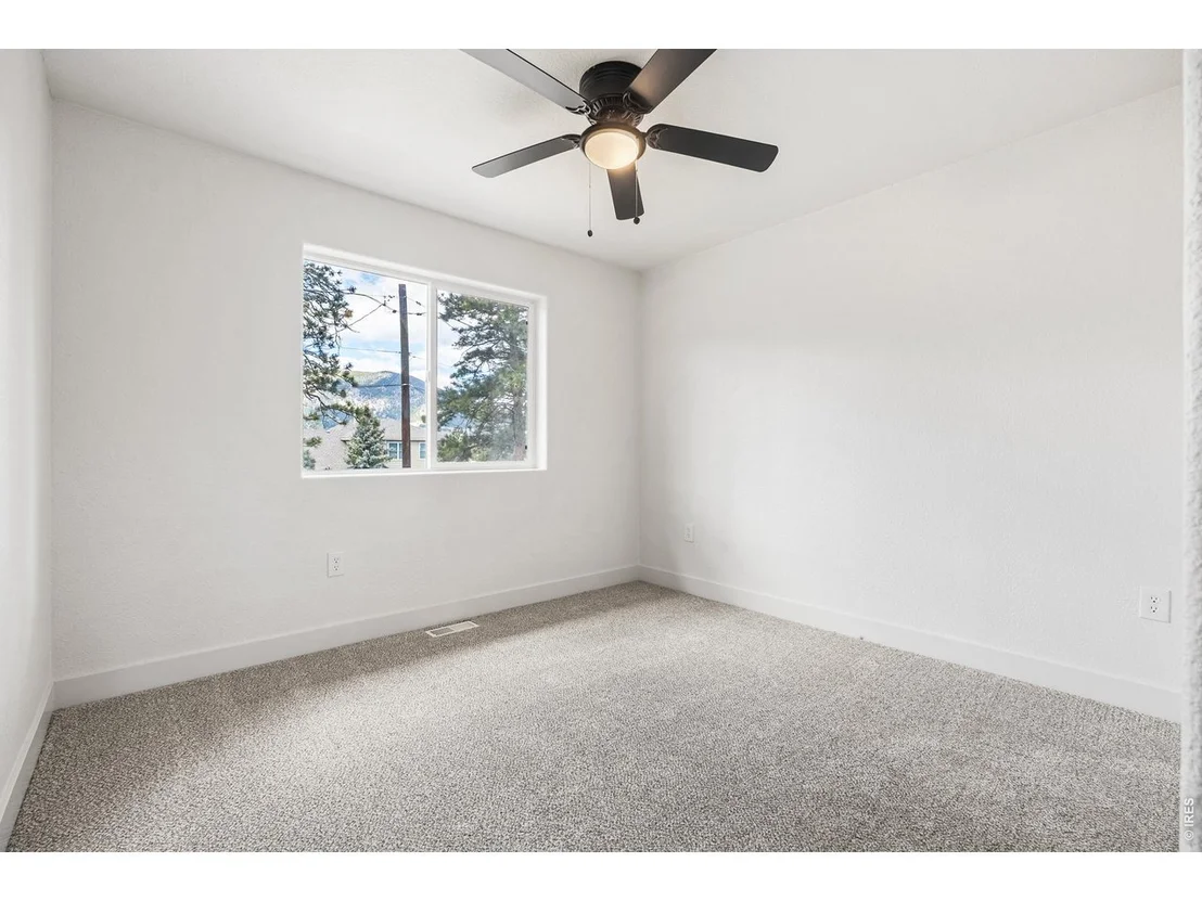 Photo of 30463 Hilltop Dr