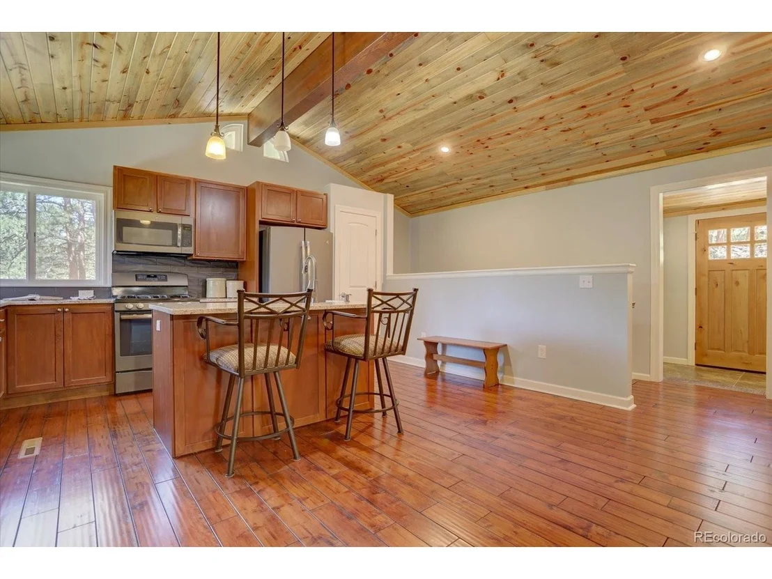 Photo of 29577 Larkspur