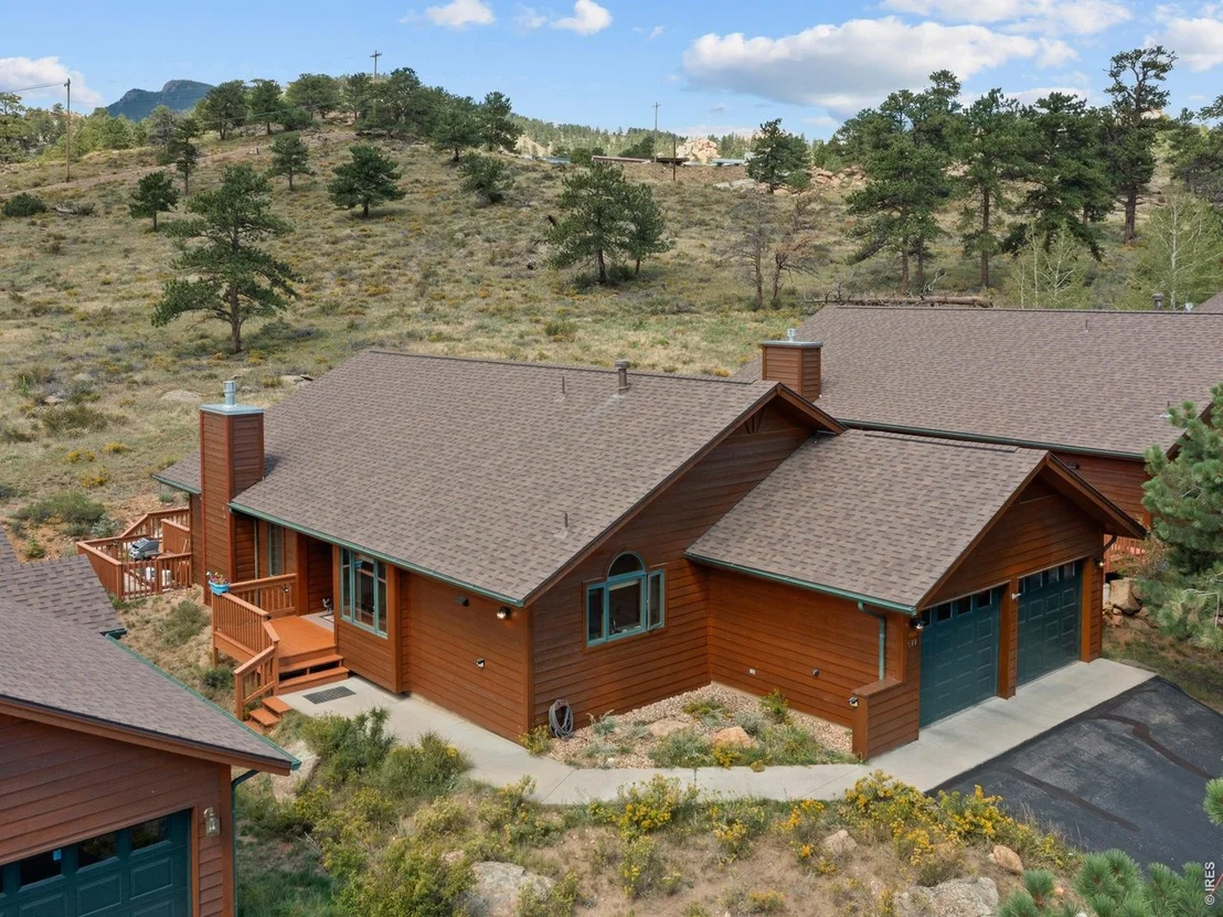 Photo of 677 Cedar Ridge Cir