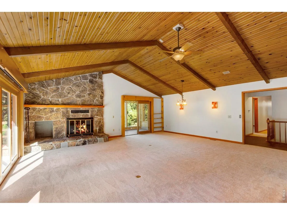 Photo of 1996 Uplands Cir