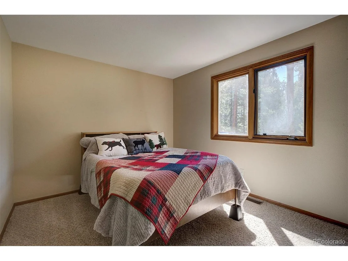 Photo of 8917 Surrey Dr