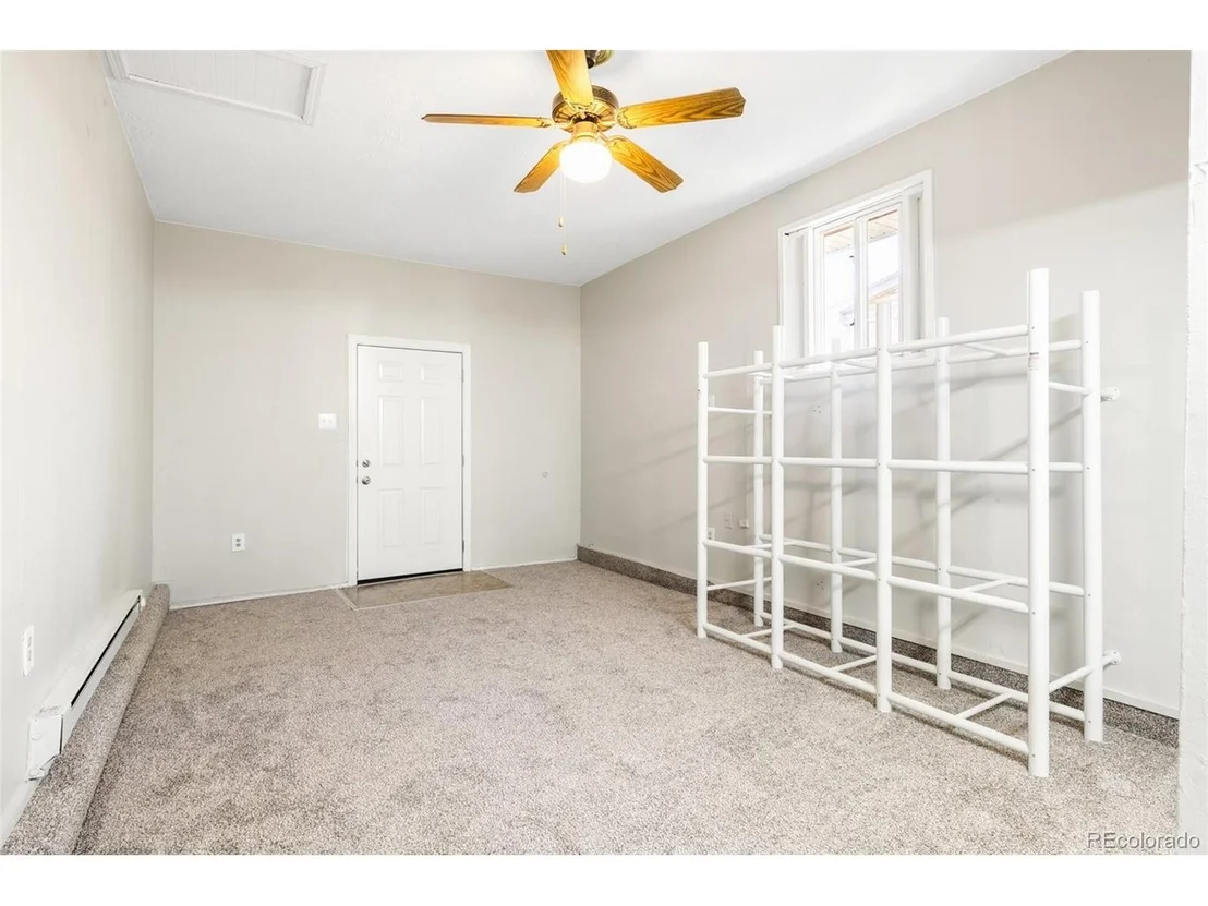 Photo of 8441 Edison Dr