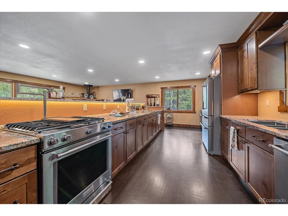 Photo of 4253 Fall River Rd