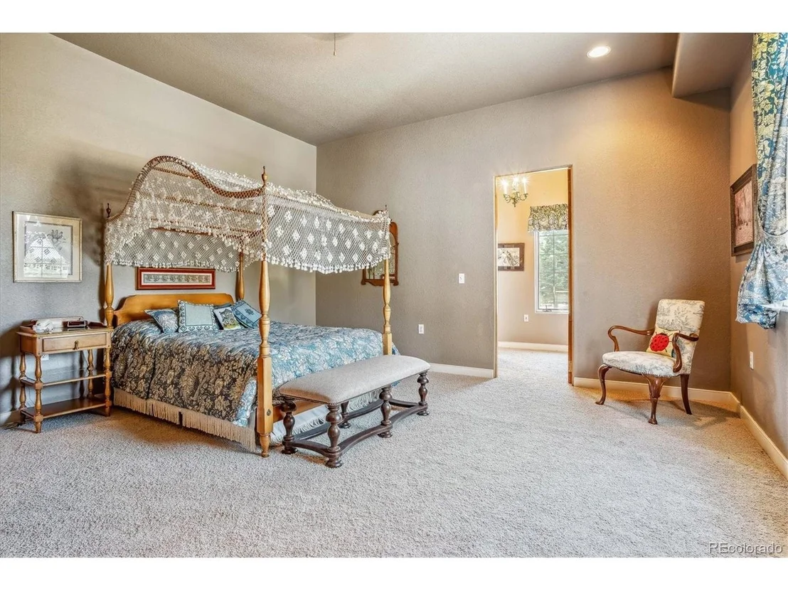Photo of 9983 Heather Dr