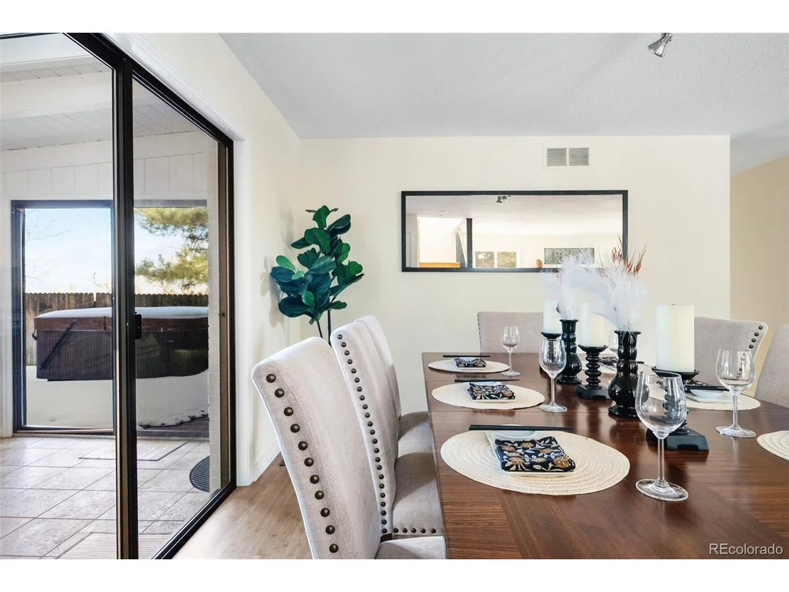 Photo of 6843 Fairview Dr