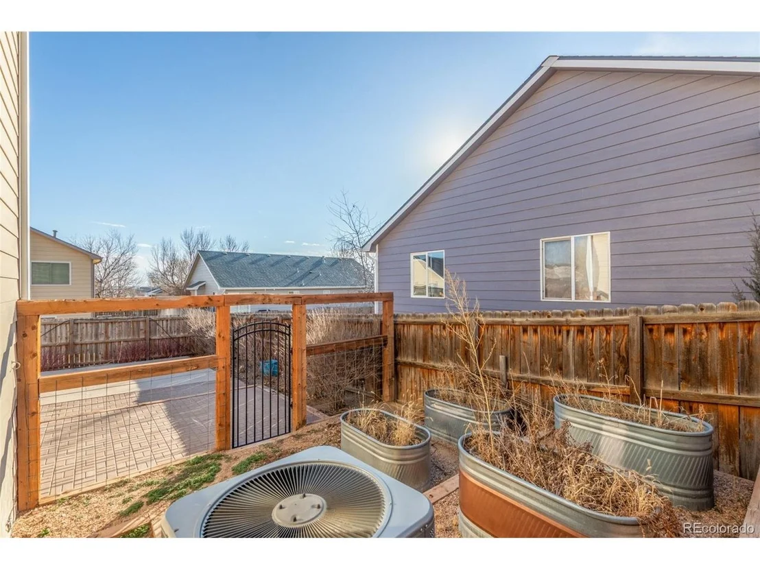 Photo of 3722 Ironhorse Dr