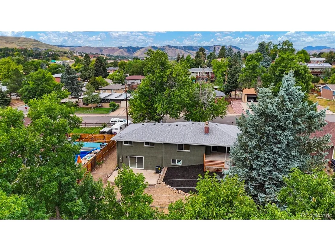 Photo of 710 Deframe St