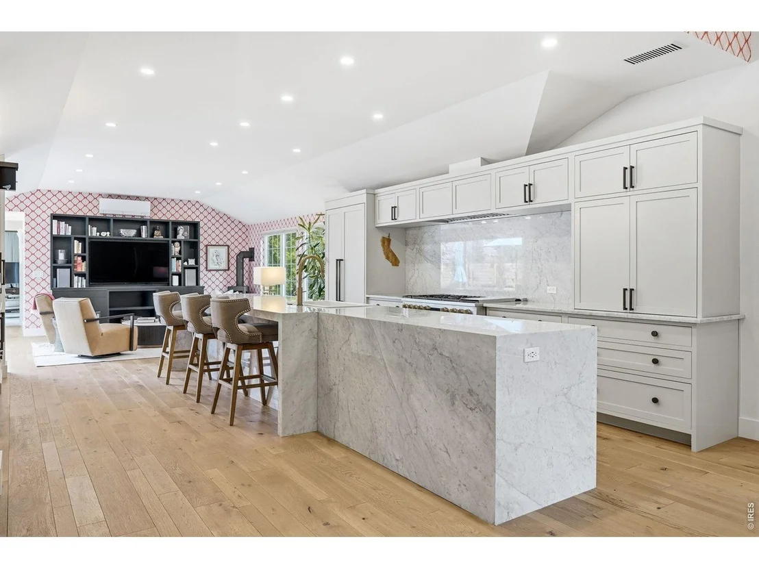Photo of 1625 Mariposa Ave