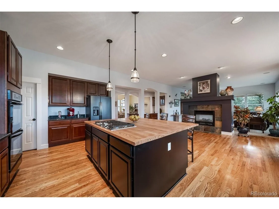 Photo of 5464 Killen Ave