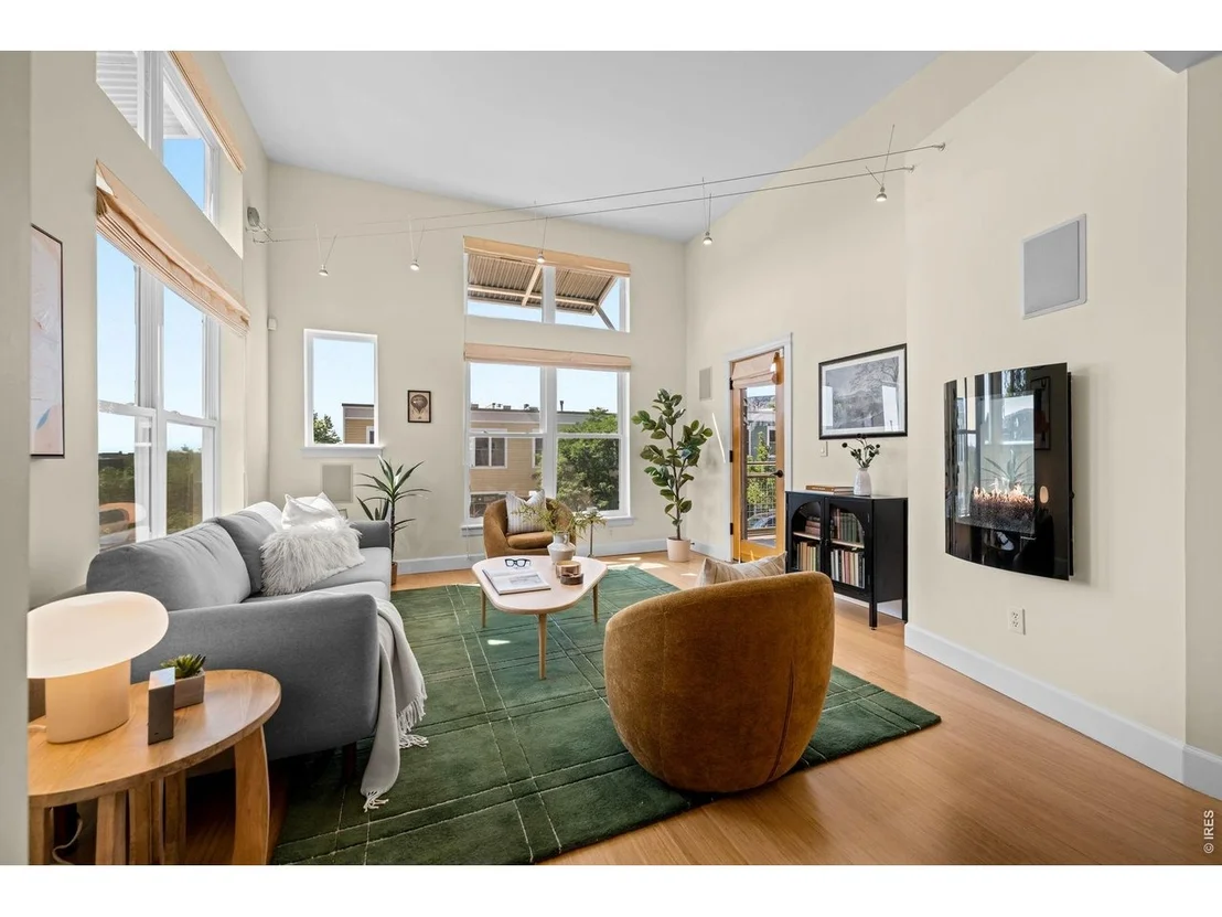 Photo of 1299 Yellow Pine Ave