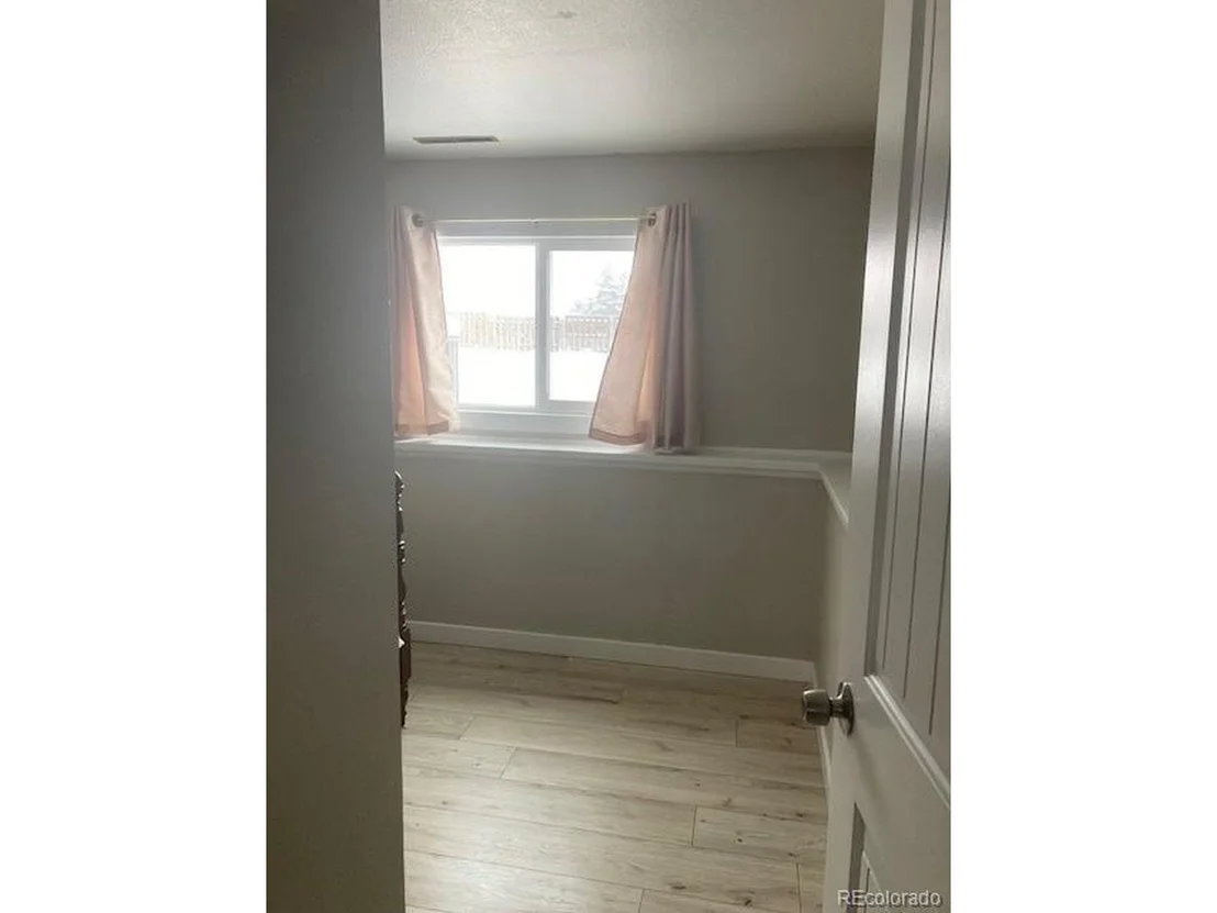 Photo of 102 3rd St