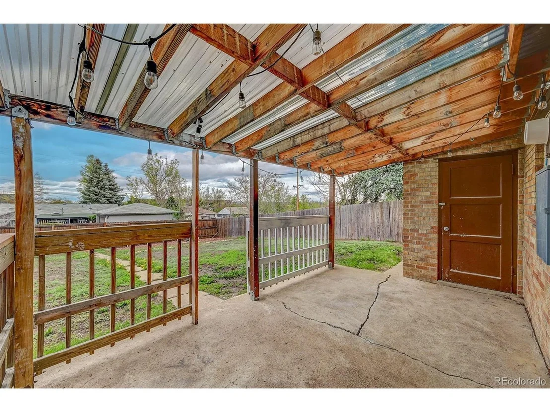 Photo of 2221 W Custer Pl