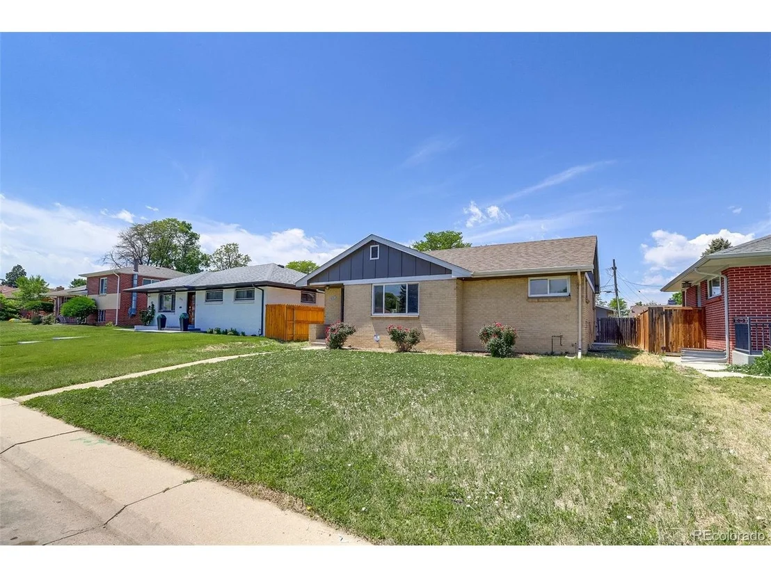 Photo of 3685 Jasmine St
