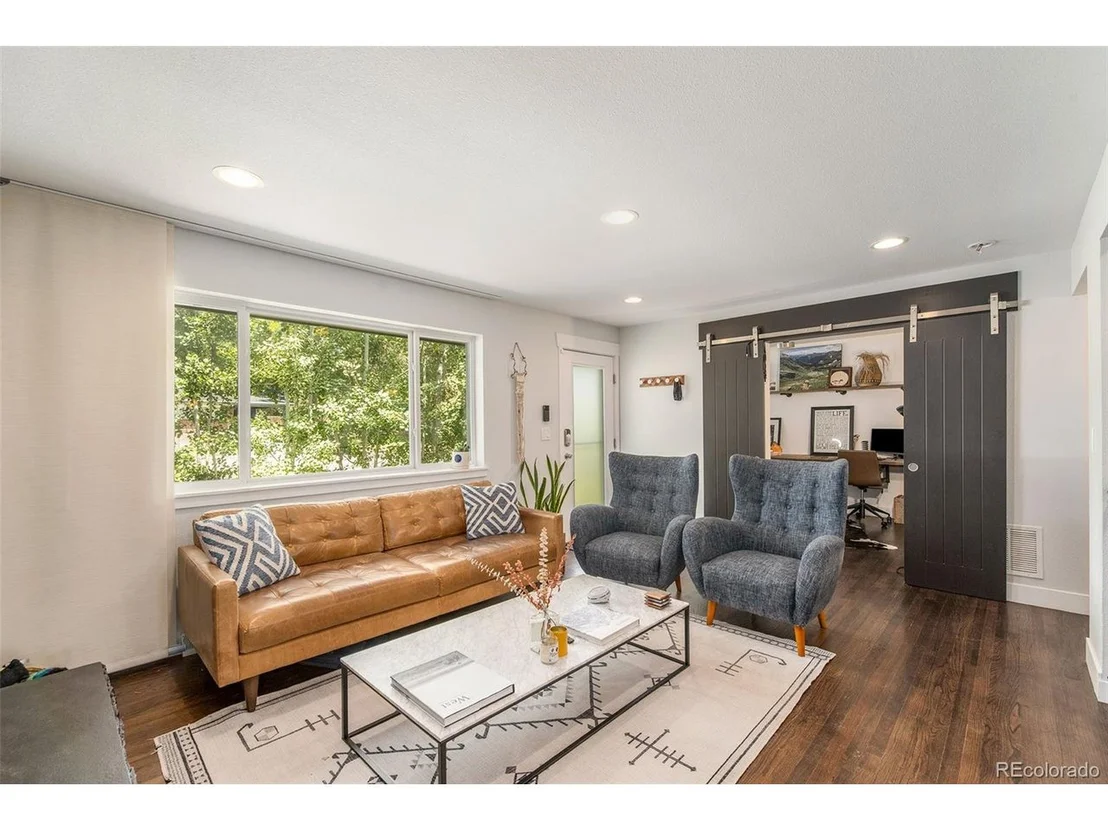 Photo of 6197 Flower St