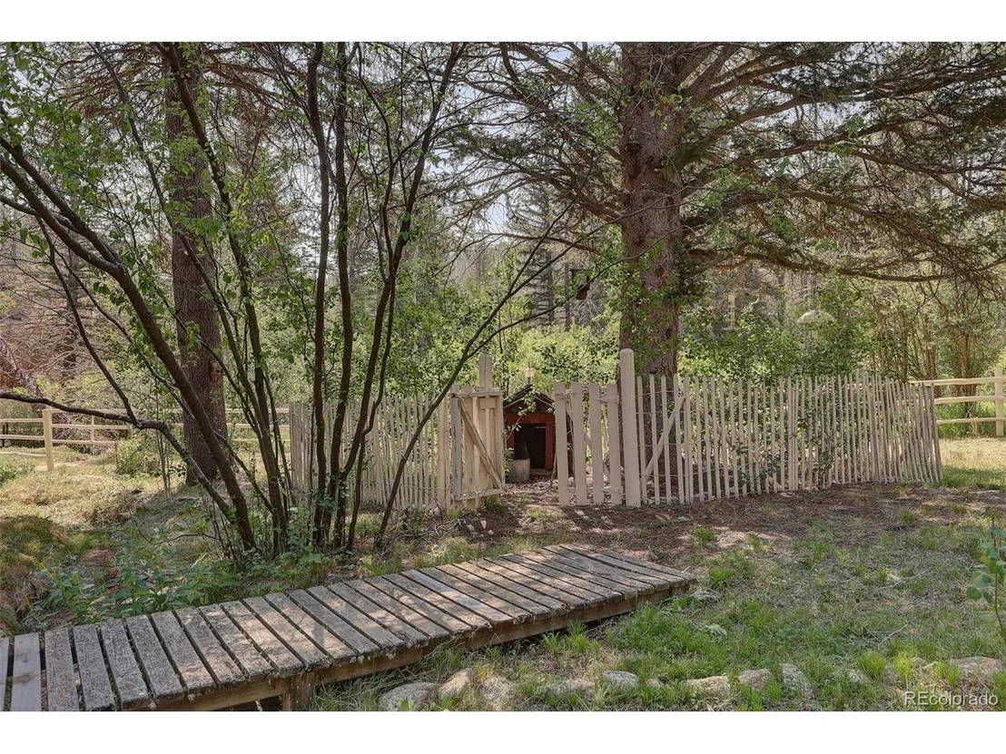 Photo of 28942 Shadow Mountain Dr
