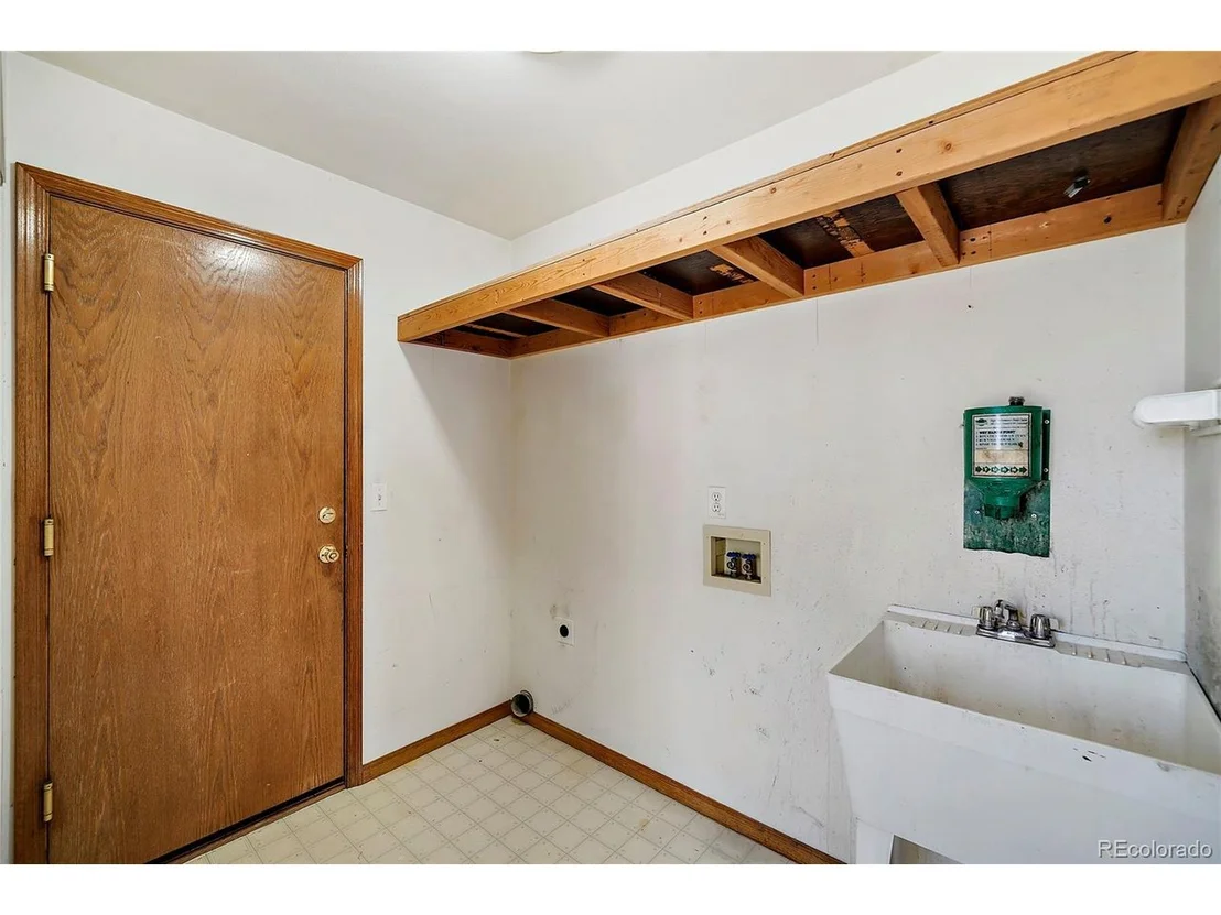 Photo of 400 Cheyenne Dr