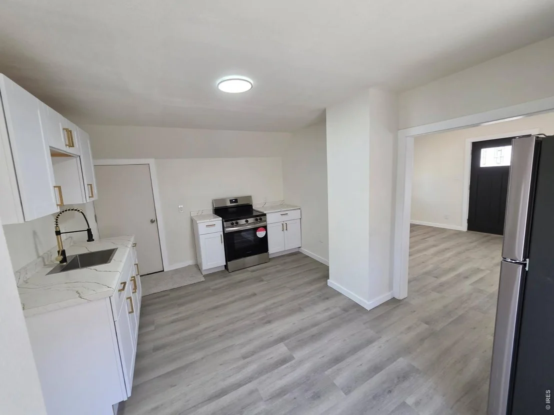 Photo of 425 N 3rd Ave