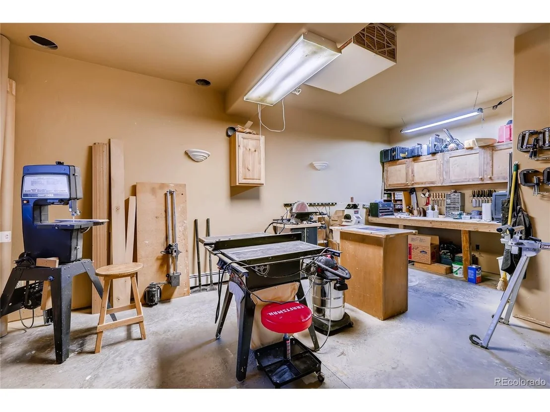 Photo of 146 Lone Wolf Ct