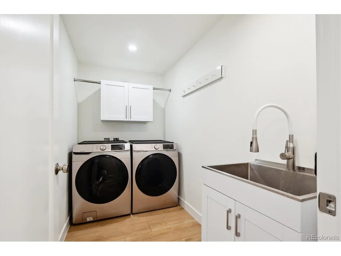 Photo of 14800 Foothill Rd