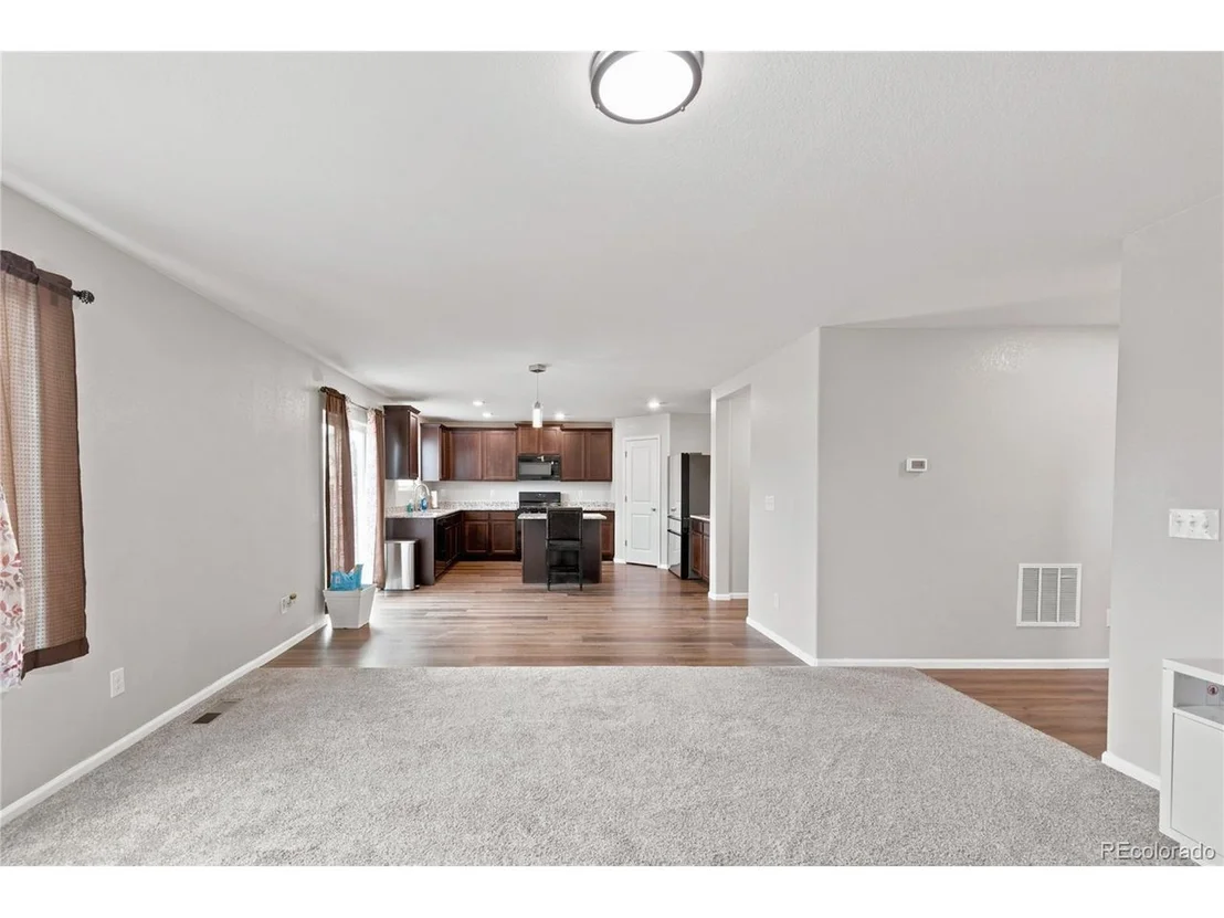 Photo of 47363 Lilac Ave