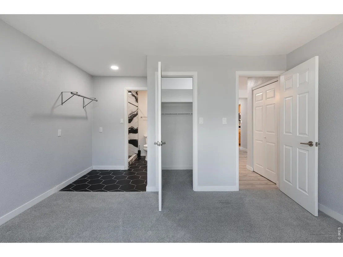 Photo of Unit 77 at 3275 34th St