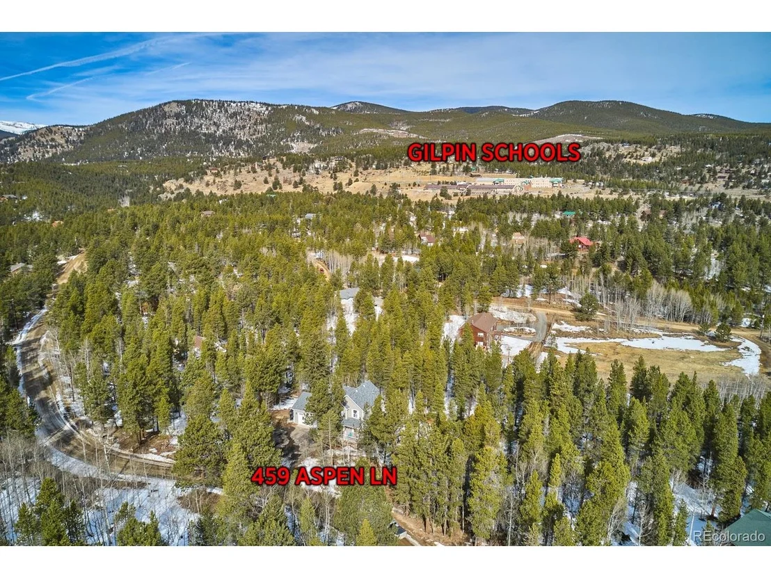 Photo of 459 Aspen Ln