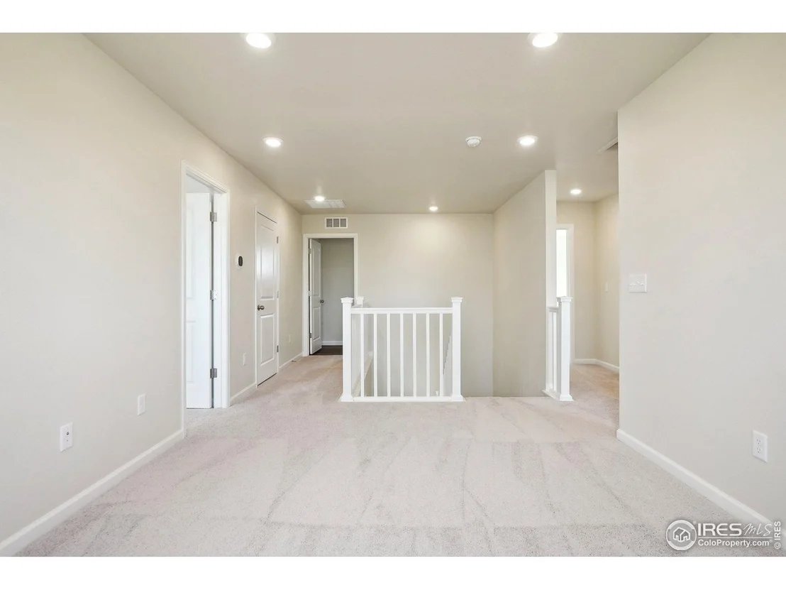 Photo of 824 Hummocky Way