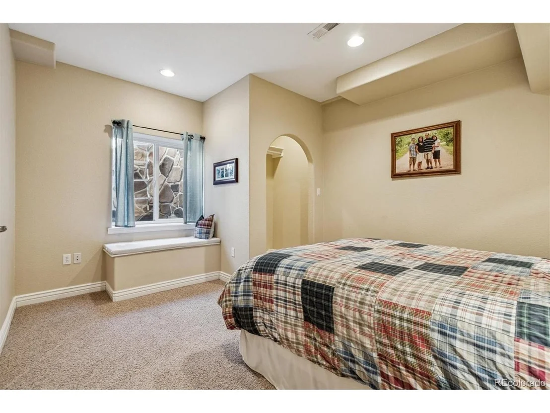 Photo of 10822 Glengate Cir