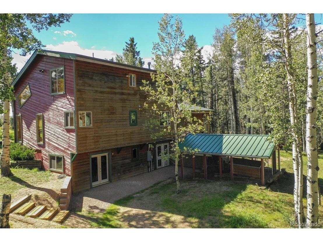 Photo of 635 Ridge Dr