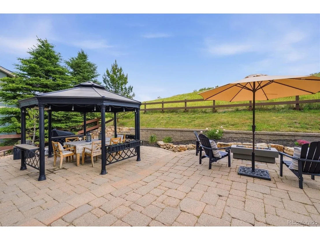 Photo of 2212 Ridgetrail Dr