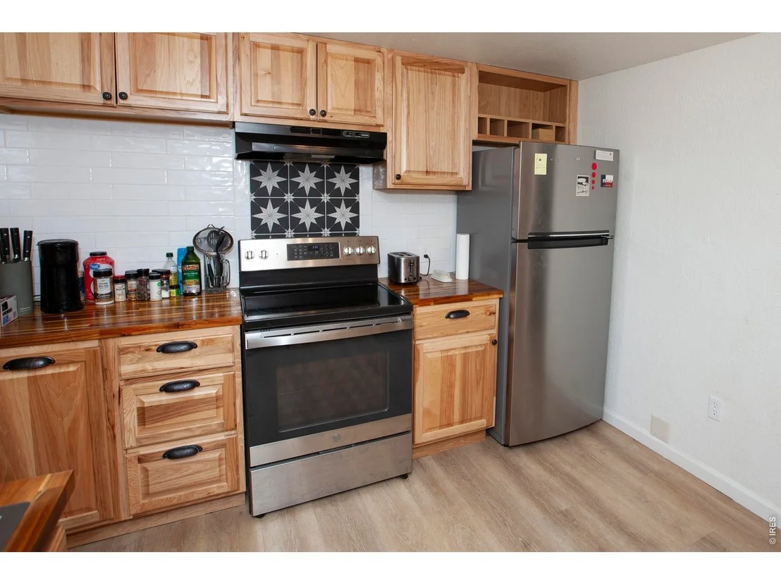 Photo of 324 N 3rd Ave