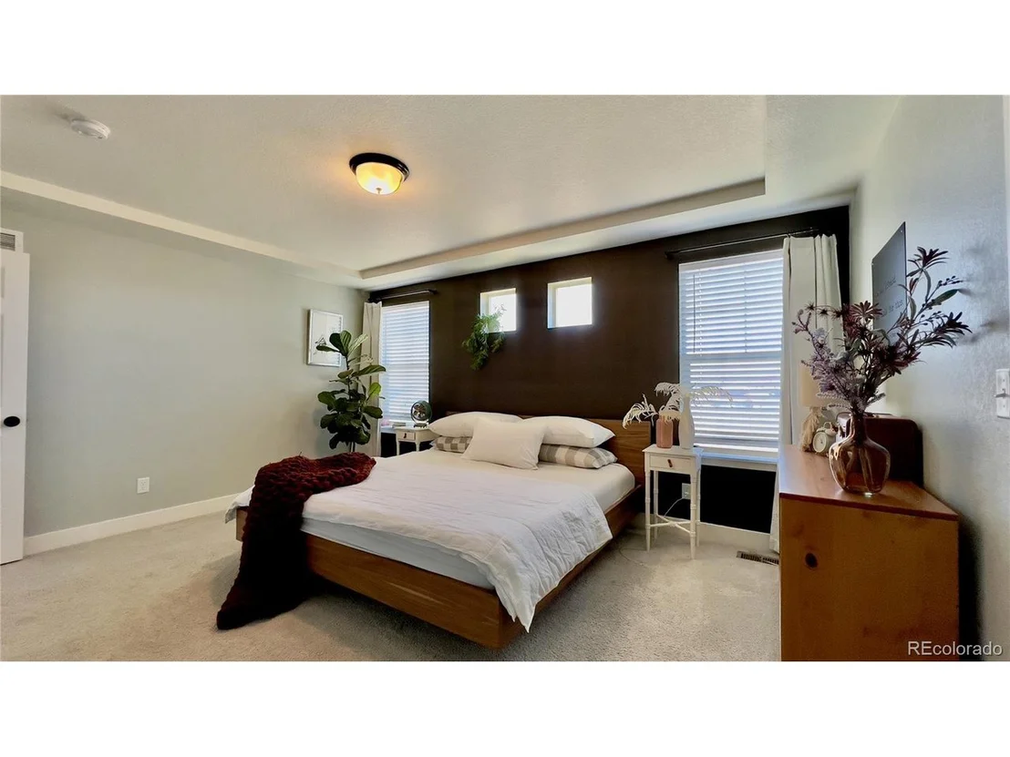 Photo of 1097 Acadia Cir