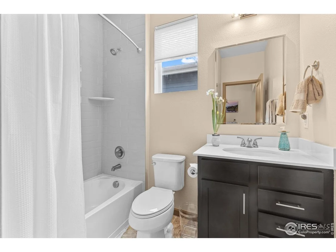 Photo of 4859 Maxwell Ave