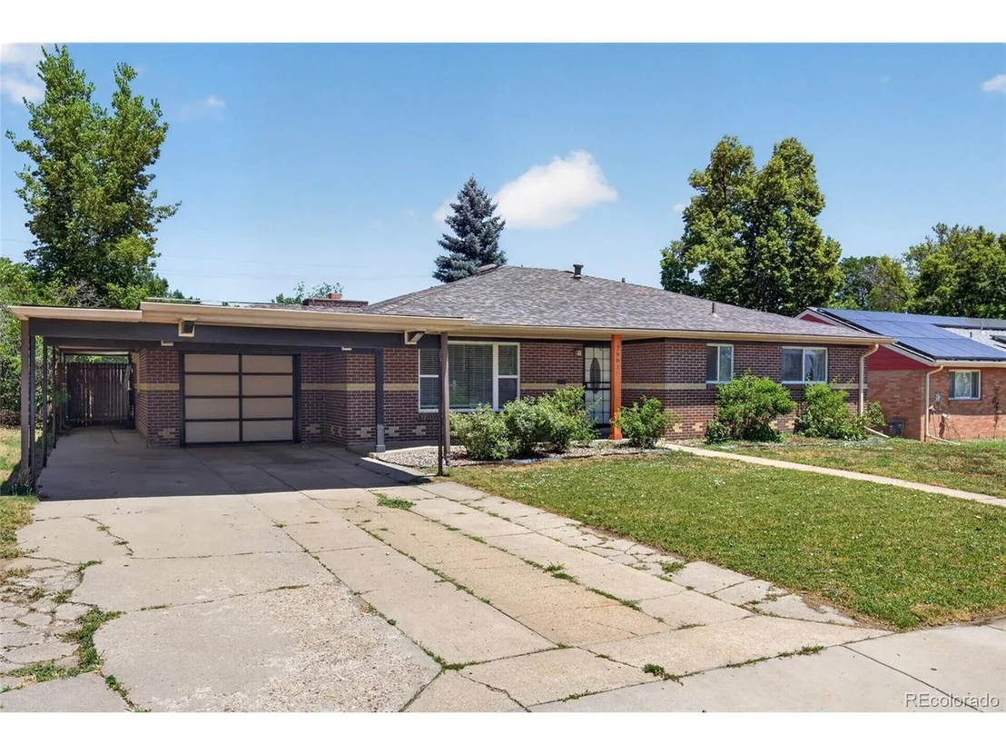 Photo of 7981 Robin Ln