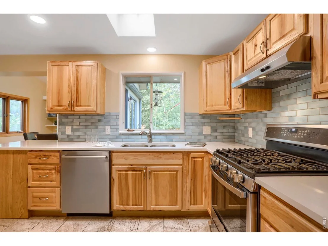 Photo of 2445 Forest Ave