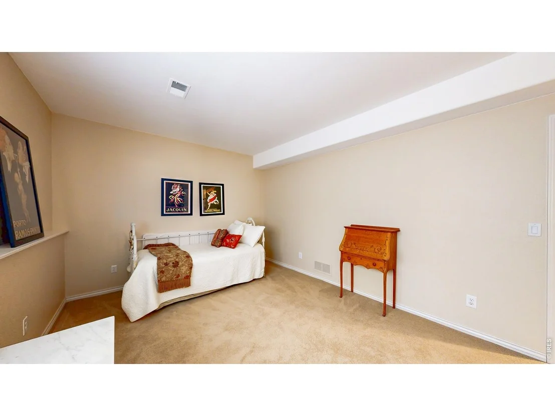 Photo of 5852 Watson Dr