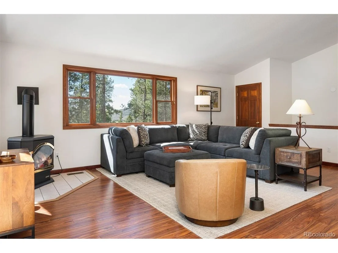 Photo of 72 Golden Dr